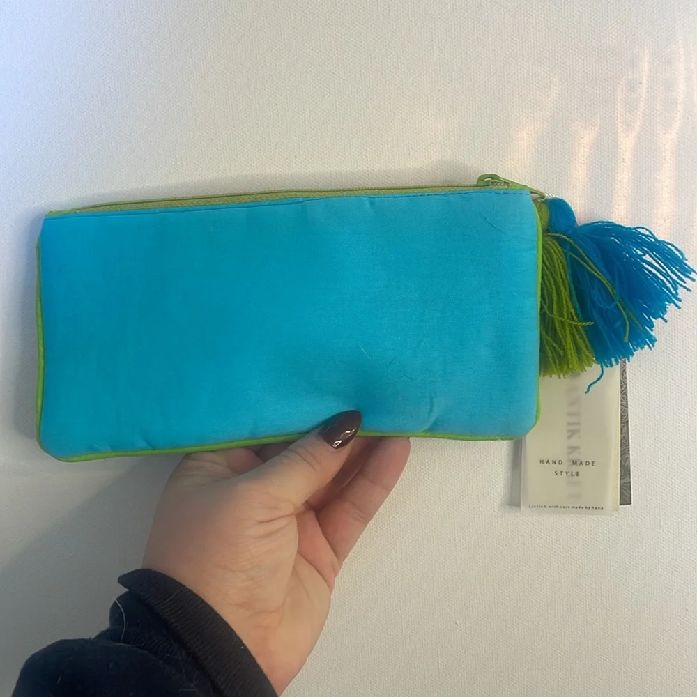 Beaded glasses pouch. NWT - Picture 2 of 4